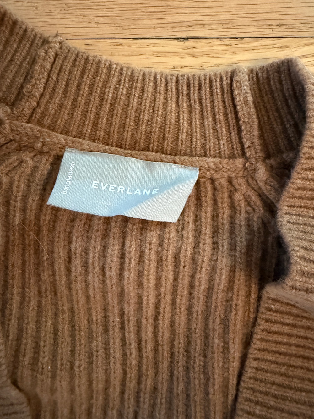 Everlane Felted Merino Cocoon Cardigan - Picture 5 of 7